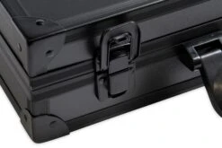 Baize Master Baize Master AMERICAN POOL Black Aluminium 16 Ball Carry Flight Case - 2 1/4 Inch Balls 18 Baize Master Baize Master AMERICAN POOL Black Aluminium 16 Ball Carry Flight Case - 2 1/4 Inch Balls -Slok Billiards Equipment Store IMG 6727 1 scaled 1