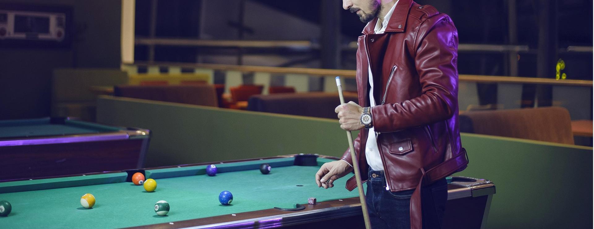 Slok Billiards Equipment Store -Slok Billiards Equipment Store guy playing billiard 1967834 1920